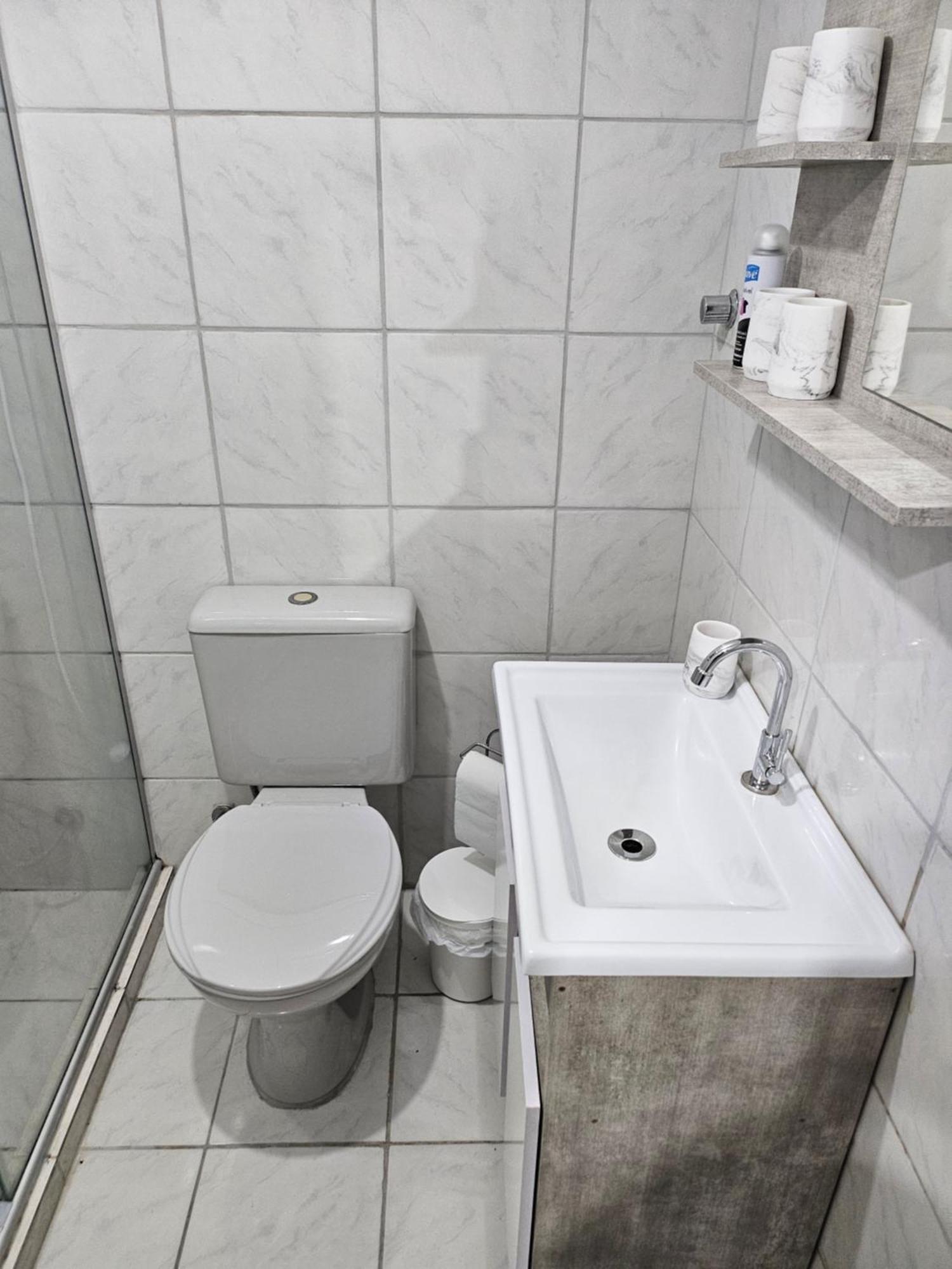 Consulado Americano Apartamento 50 Metros Da Entrada Para Visto Consulado Eua Porto Alegre Com Garagem Ngoại thất bức ảnh