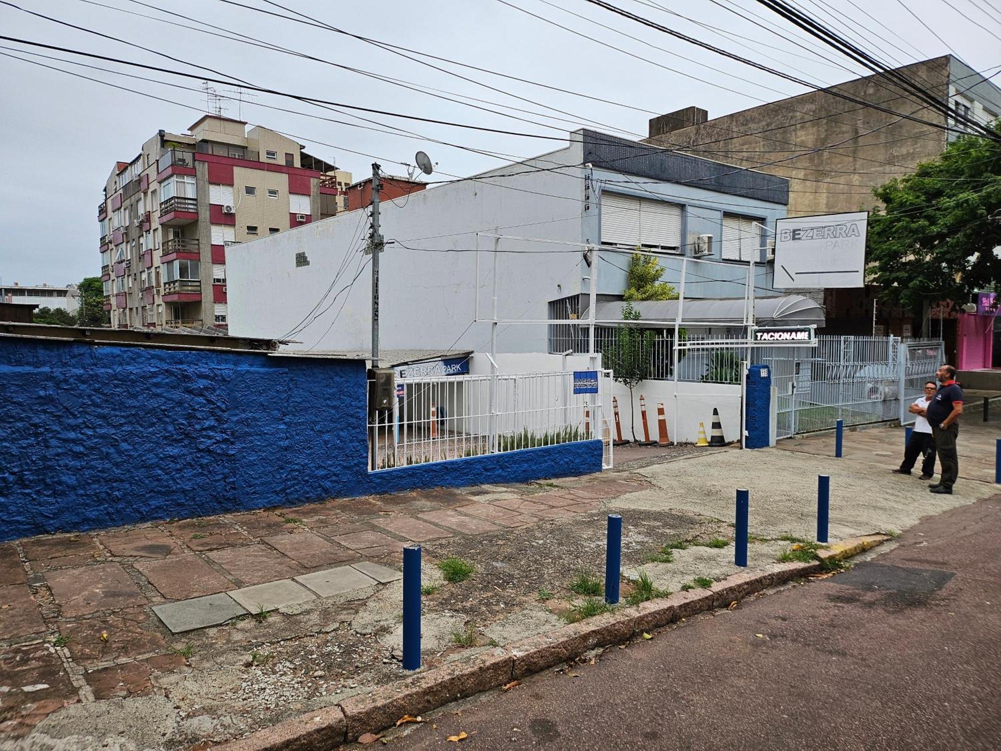 Consulado Americano Apartamento 50 Metros Da Entrada Para Visto Consulado Eua Porto Alegre Com Garagem Ngoại thất bức ảnh